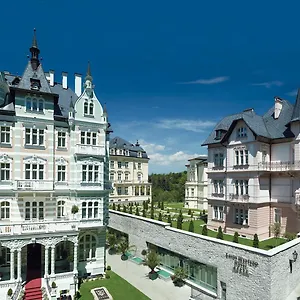 Savoy Westend Hotell